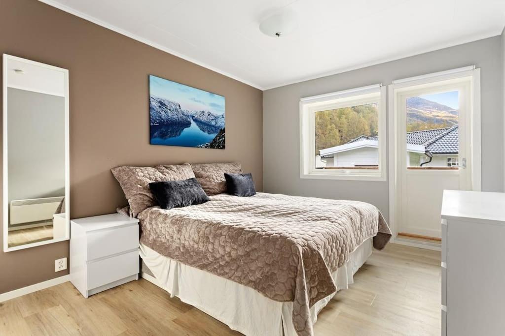 Villa Fint Hus I Flam à Aurland Extérieur photo