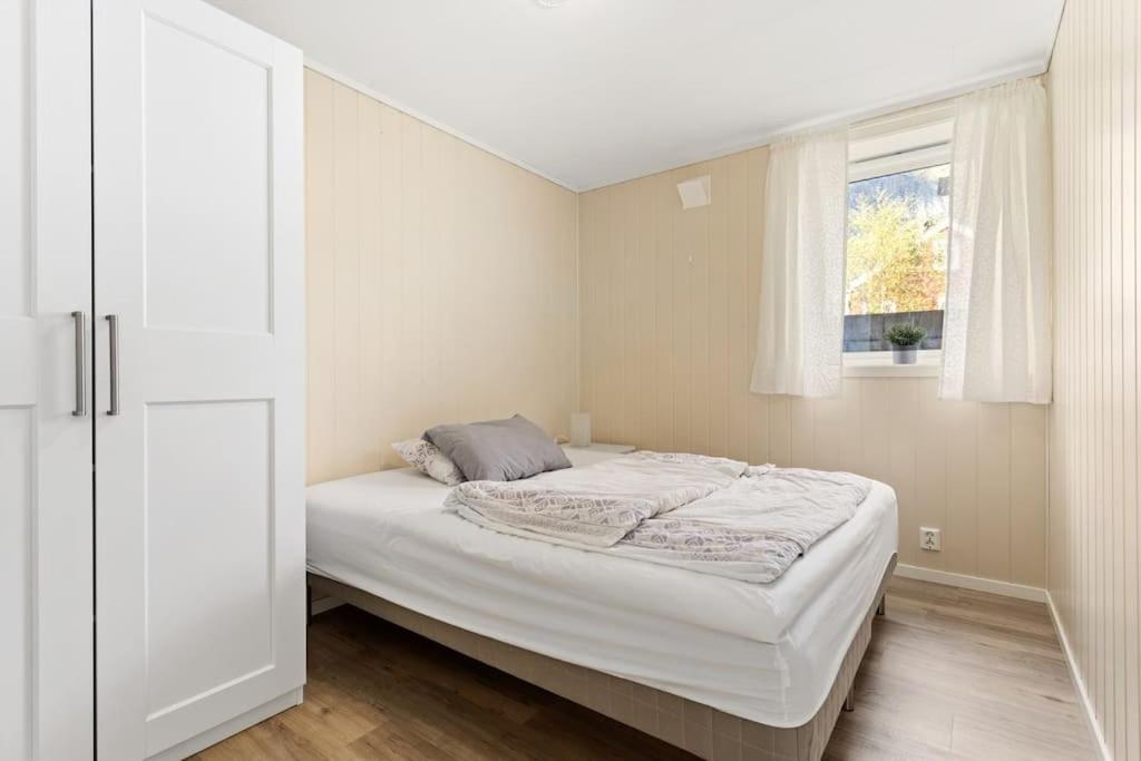 Villa Fint Hus I Flam à Aurland Extérieur photo